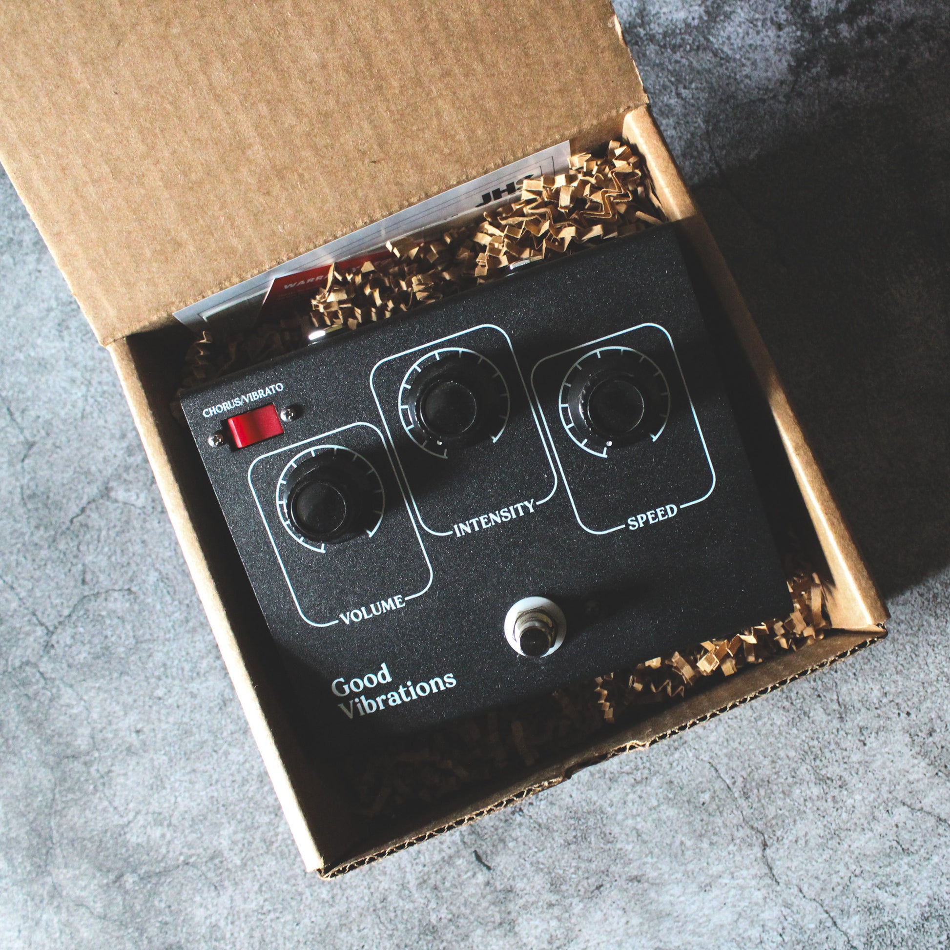 jhs vibrato pedal JHS Good Vibrations Chorus/Vibrato Pedal