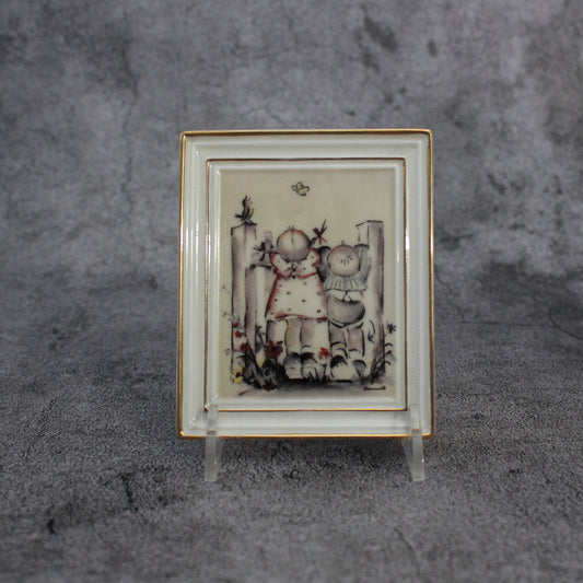 M J Hummel Gallery - On Tiptoes